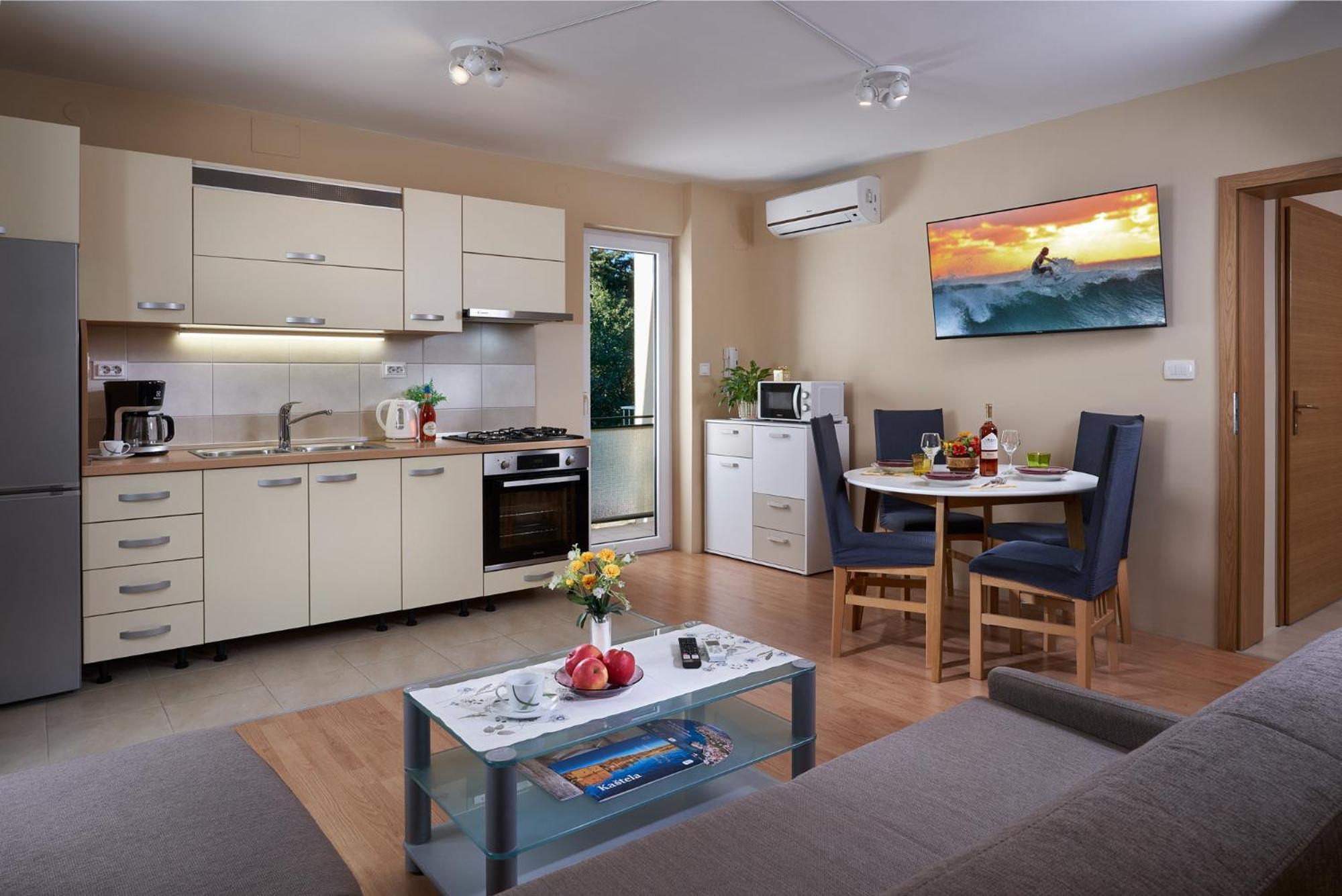 Palmaja Appartement Kaštela Buitenkant foto